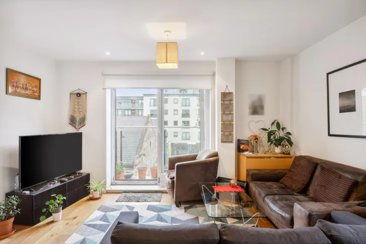 Flat Forge Square in Greater London