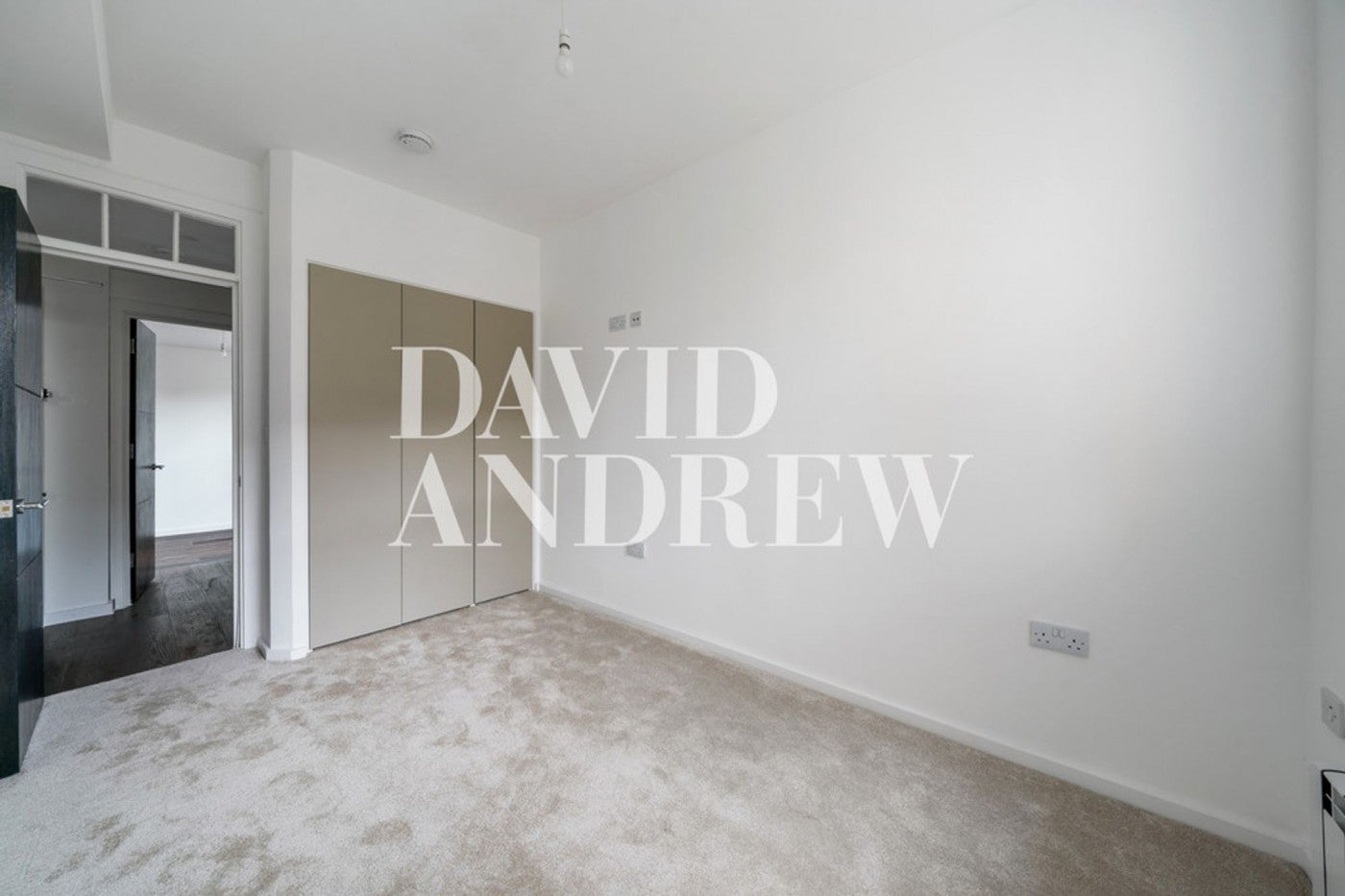 Flat Princess Crescent in Greater London