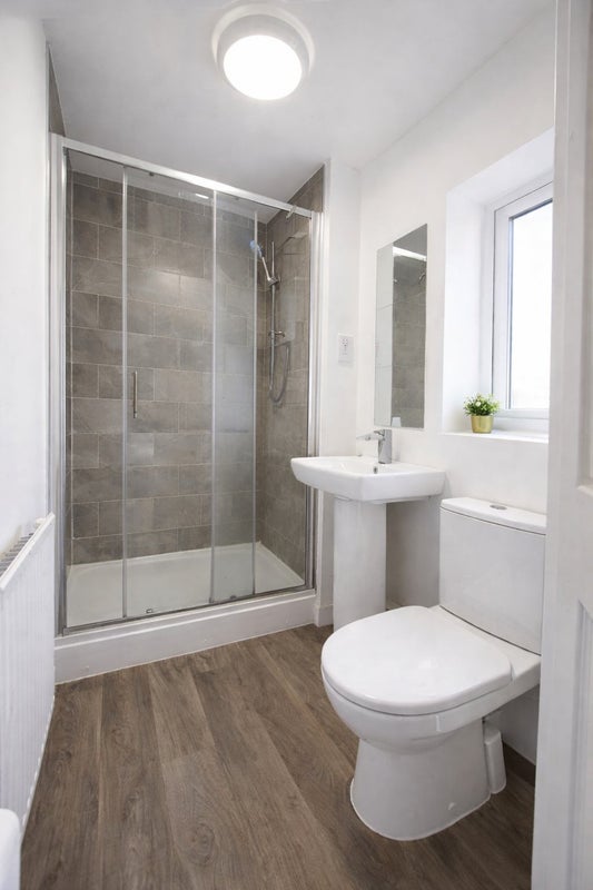 Room Rowton Lane in Birmingham