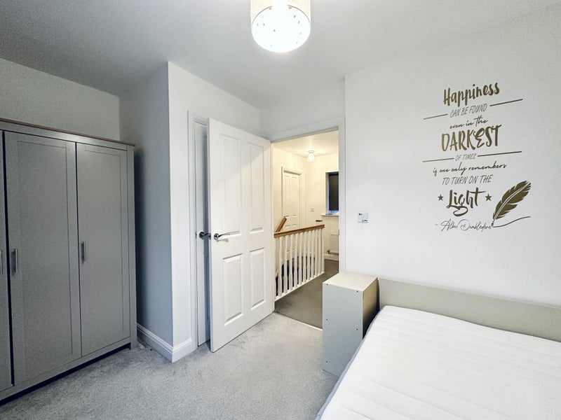 Room Rowton Lane in Birmingham