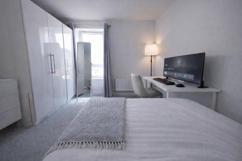 Room Rowton Lane in Birmingham