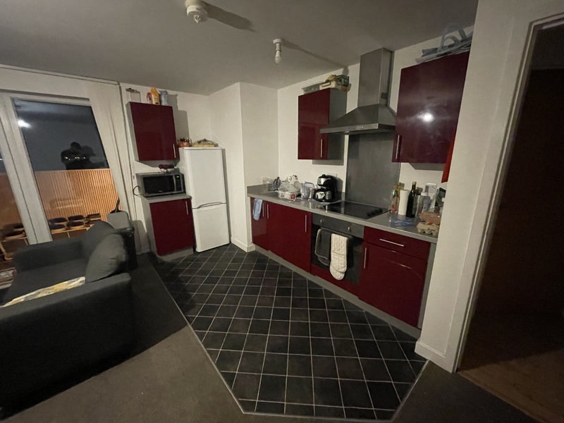 Room Eccles New Road in Salford
