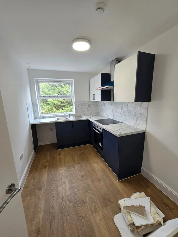 Flat Lancaster Road in Greater London