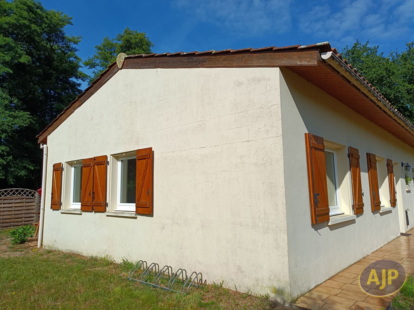 House Route du Grand Village in Dussac