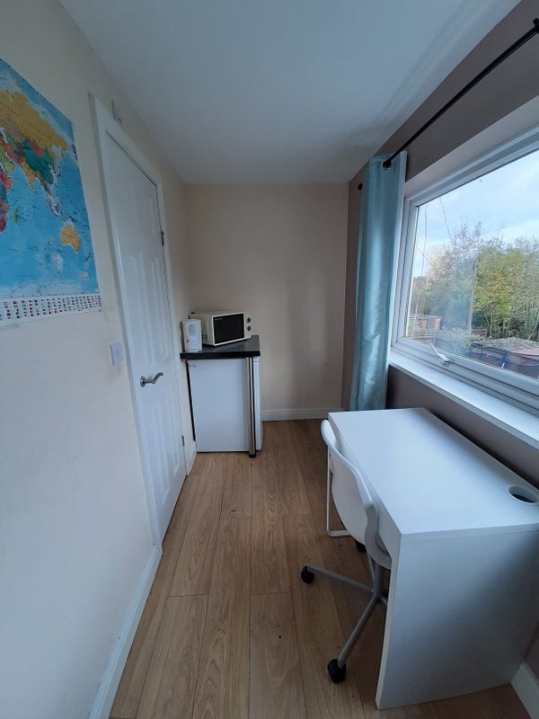 Room Ventnor Close in Coventry
