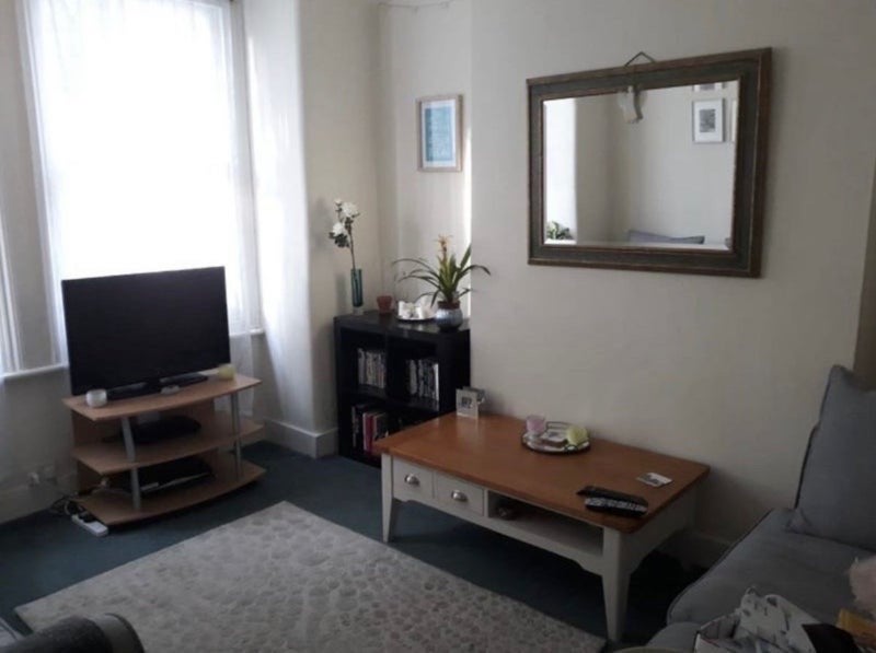 Room Fulham Palace Road in Greater London