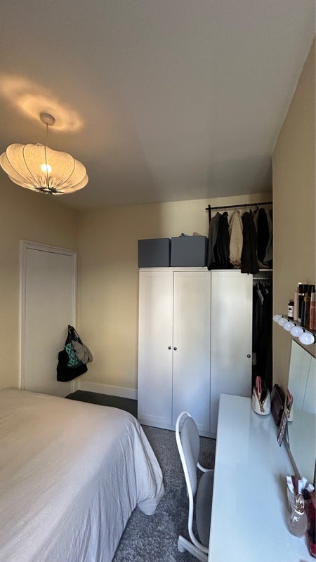 Room Fulham Palace Road in Greater London