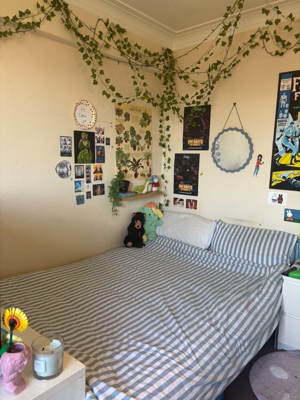 Room Streatham High Road in Greater London