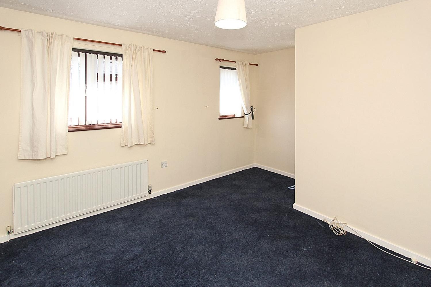 House Evergreen Close in Coseley