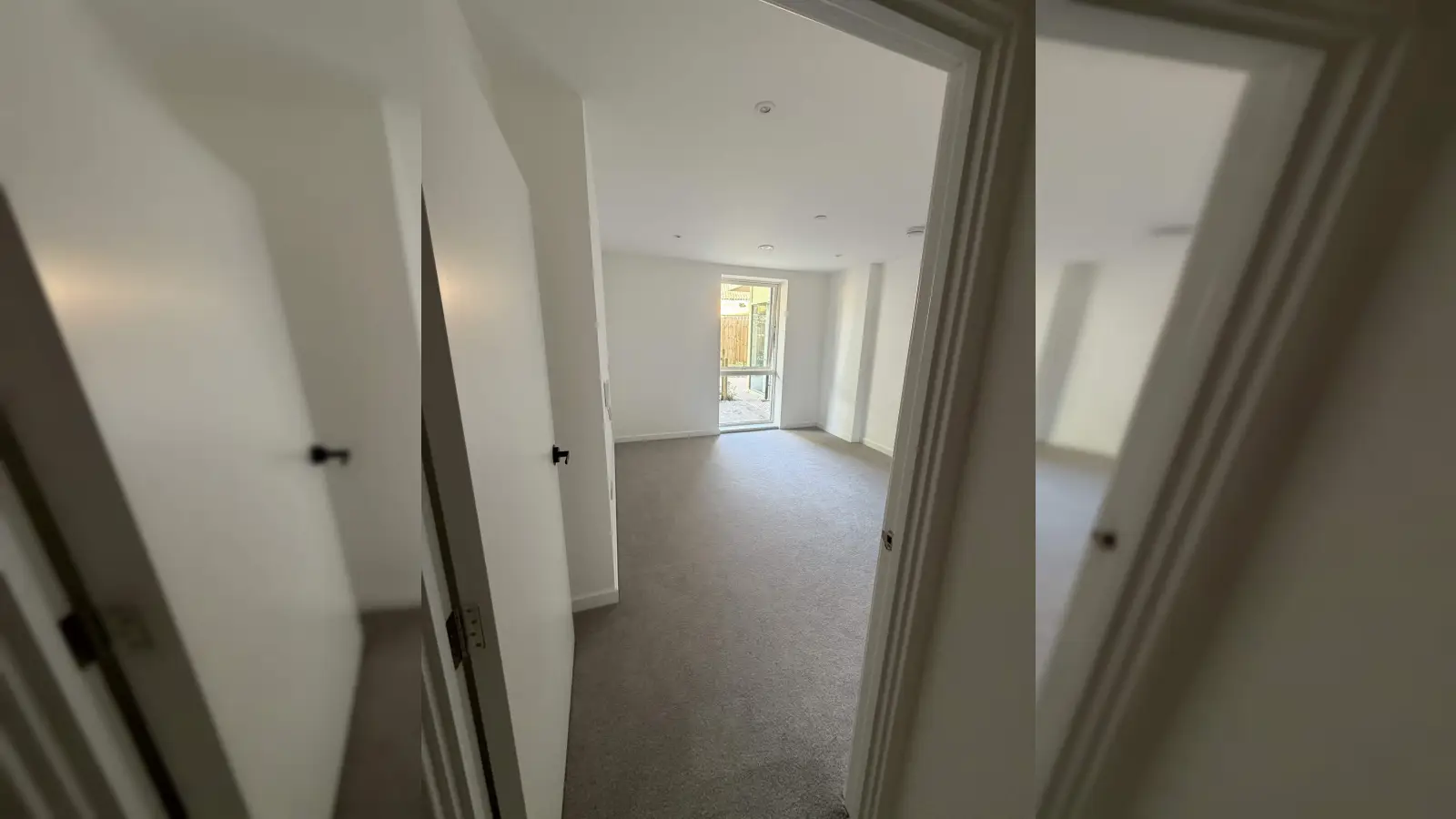 Room Field Lane in Greater London