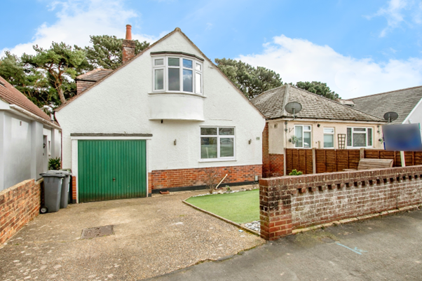 House Pine Vale Crescent in Bournemouth