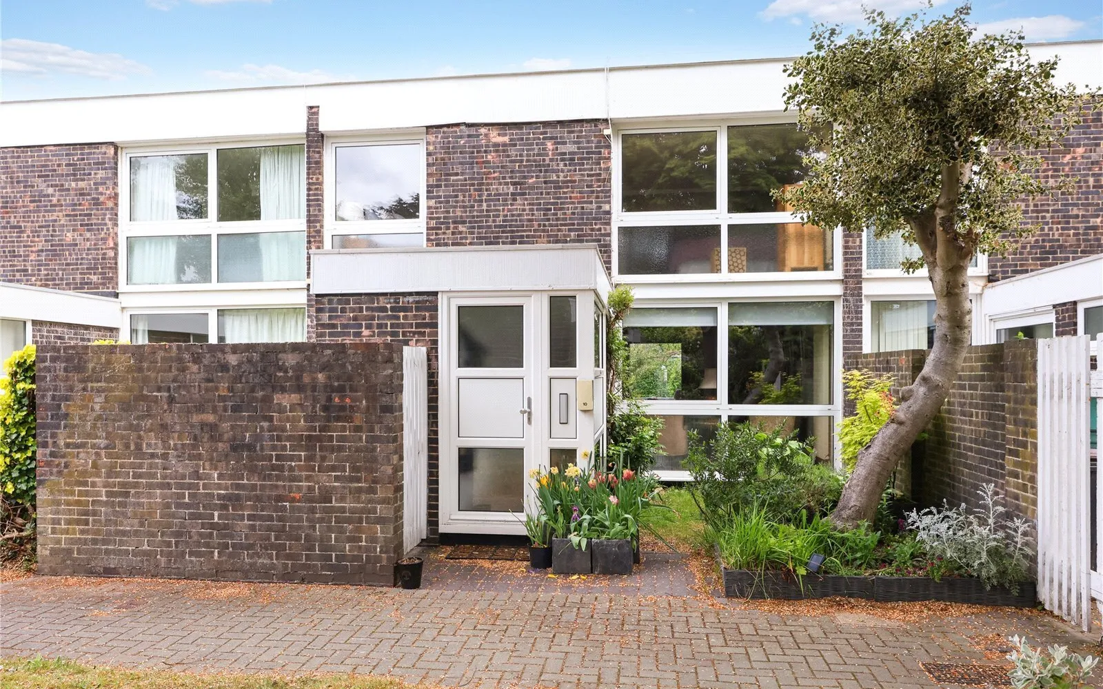 House Brackley in Elmbridge