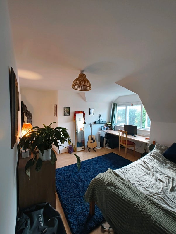 Room Woodlands Park Road in Greater London
