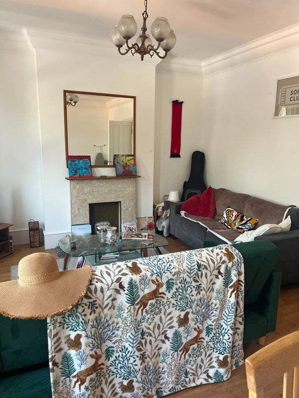 Room Woodlands Park Road in Greater London