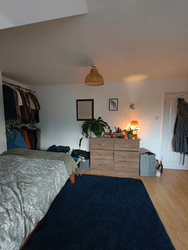Room Woodlands Park Road in Greater London