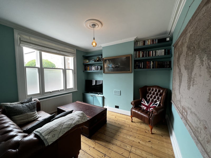 Room Carberry Road in Greater London