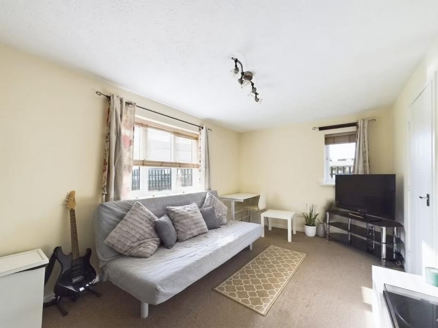 Flat Sealand Road in Chester
