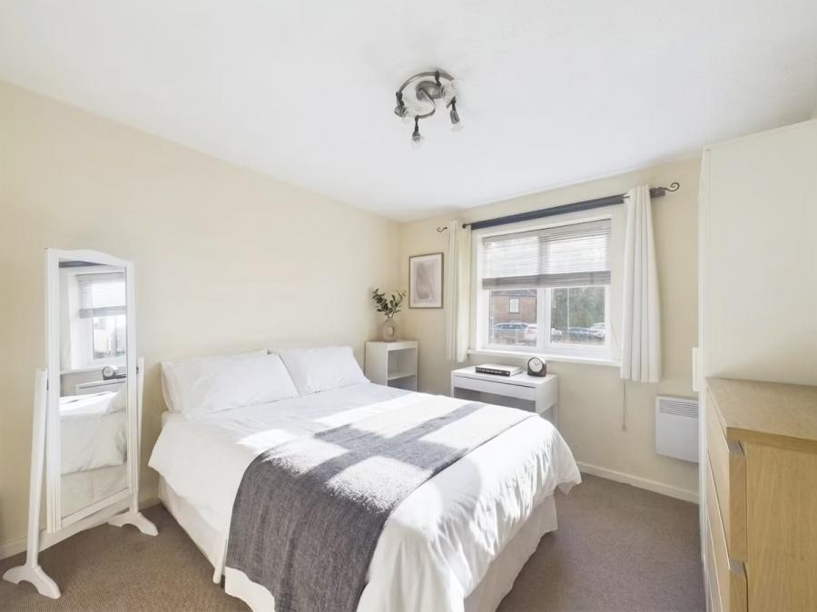 Flat Sealand Road in Chester