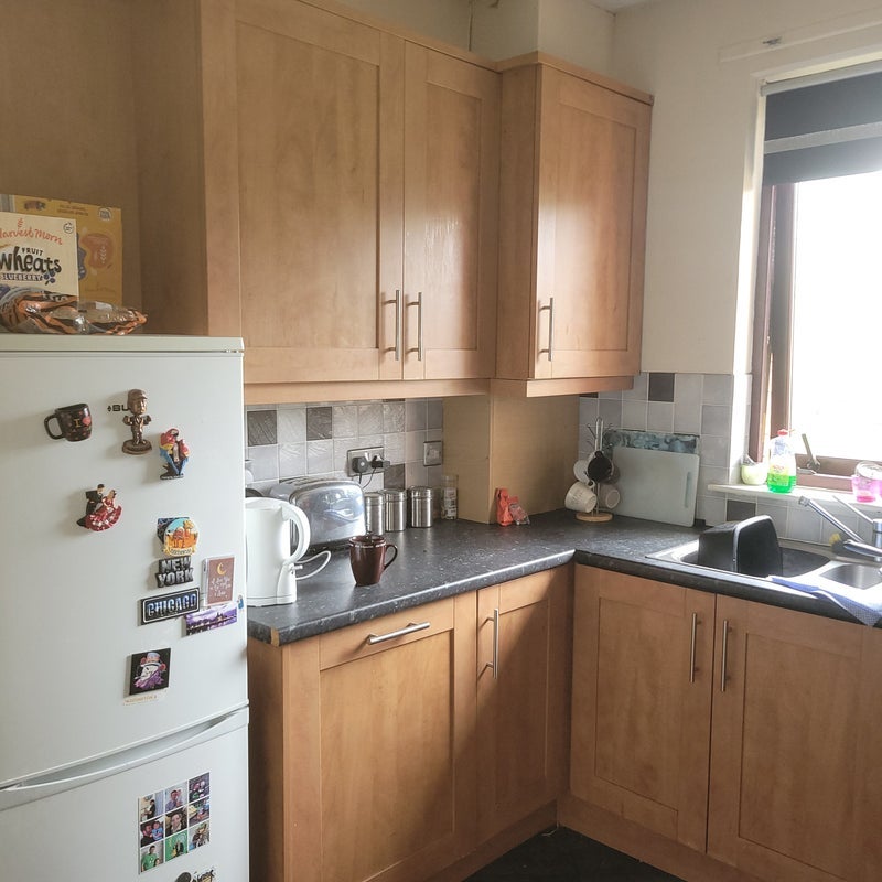 Flat Errol Gardens in Glasgow