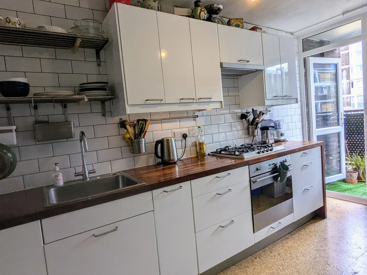 Flat Hertford Road in Greater London