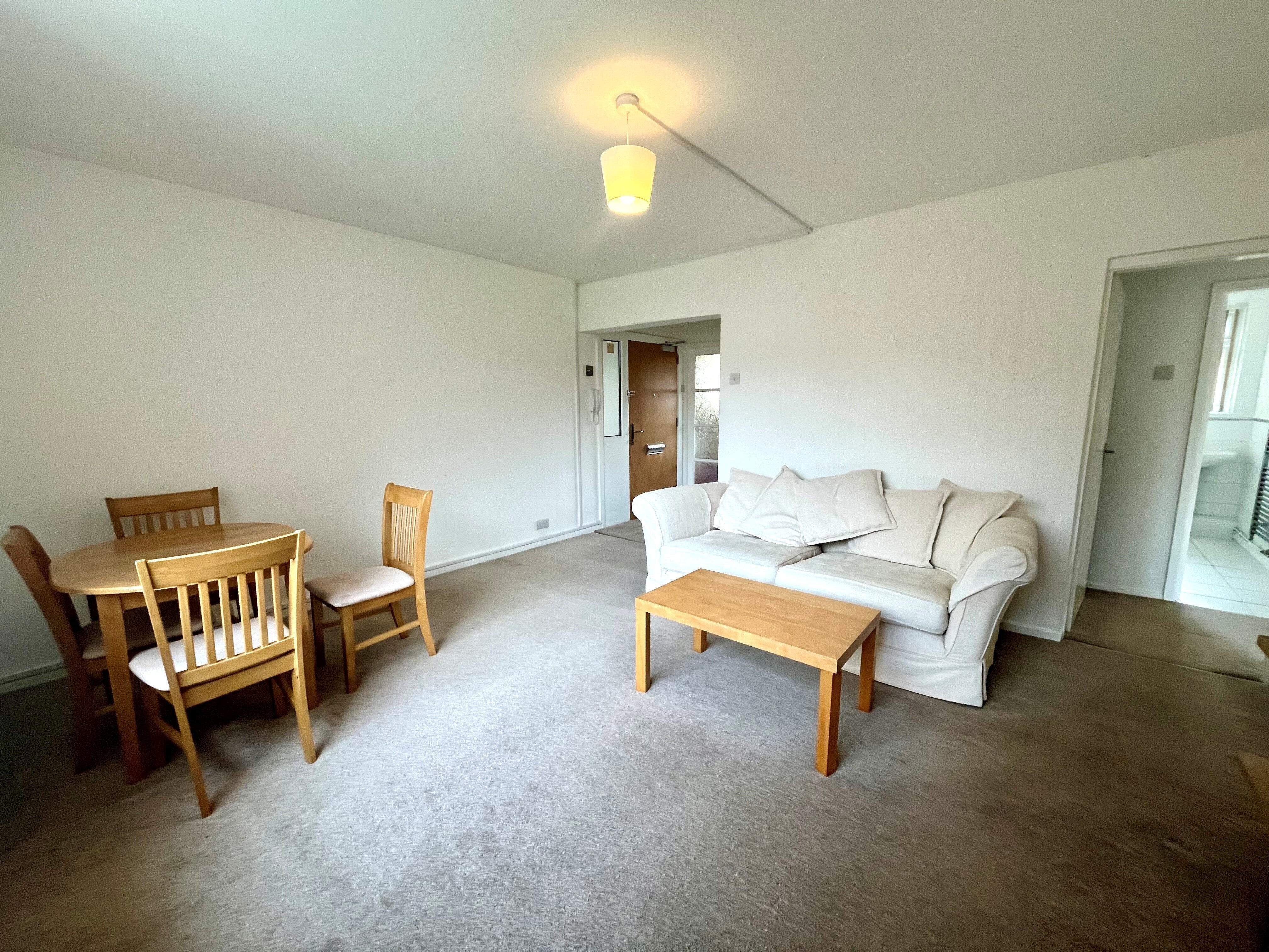 Flat Barlow Moor Court in Manchester