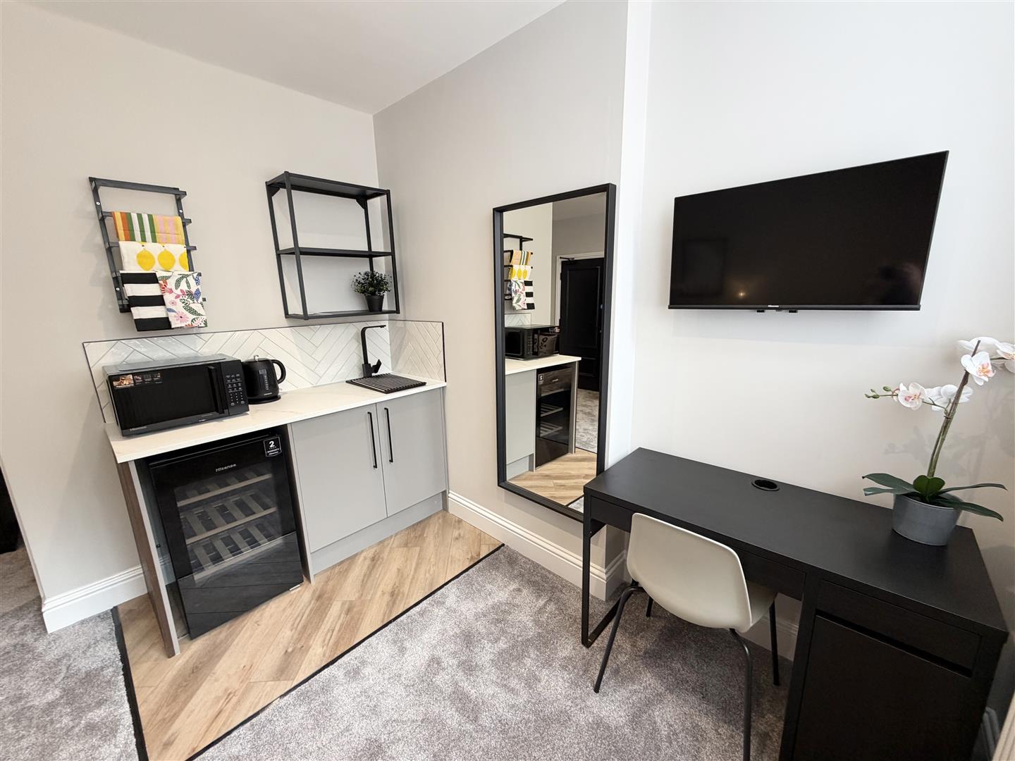 Room Whetstone Lane in Birkenhead