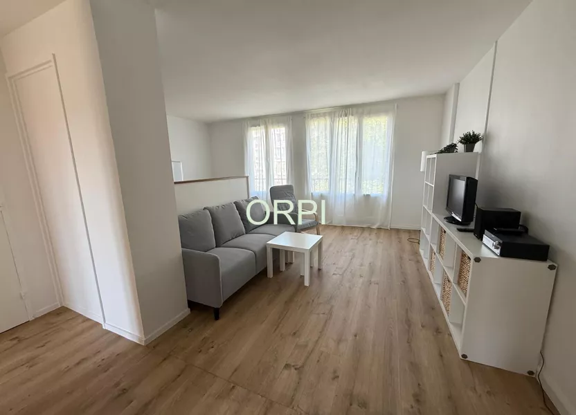 Appartement Rue de la Solidarité à Vitry-sur-Seine