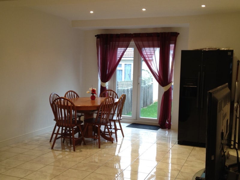 Room Knebworth Avenue in Greater London