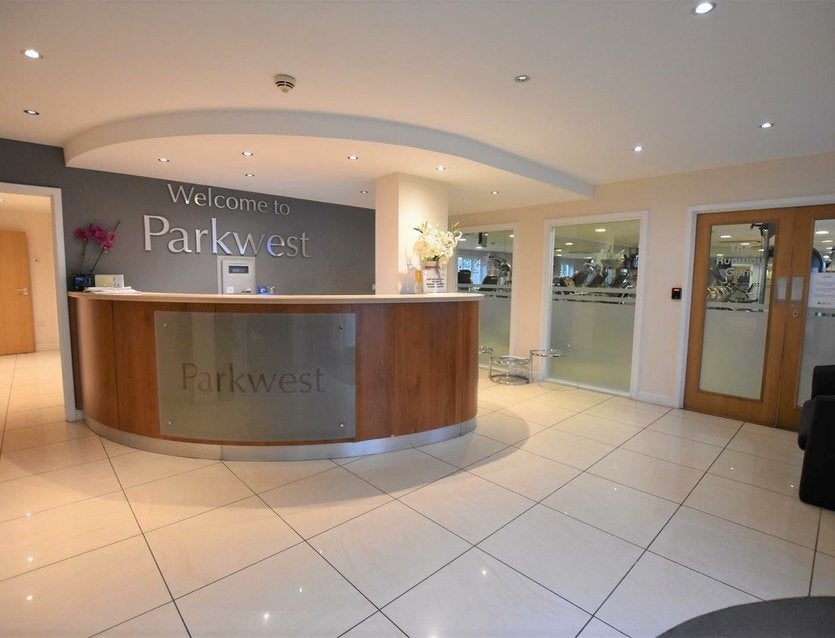 Flat Park Lodge Avenue in Greater London