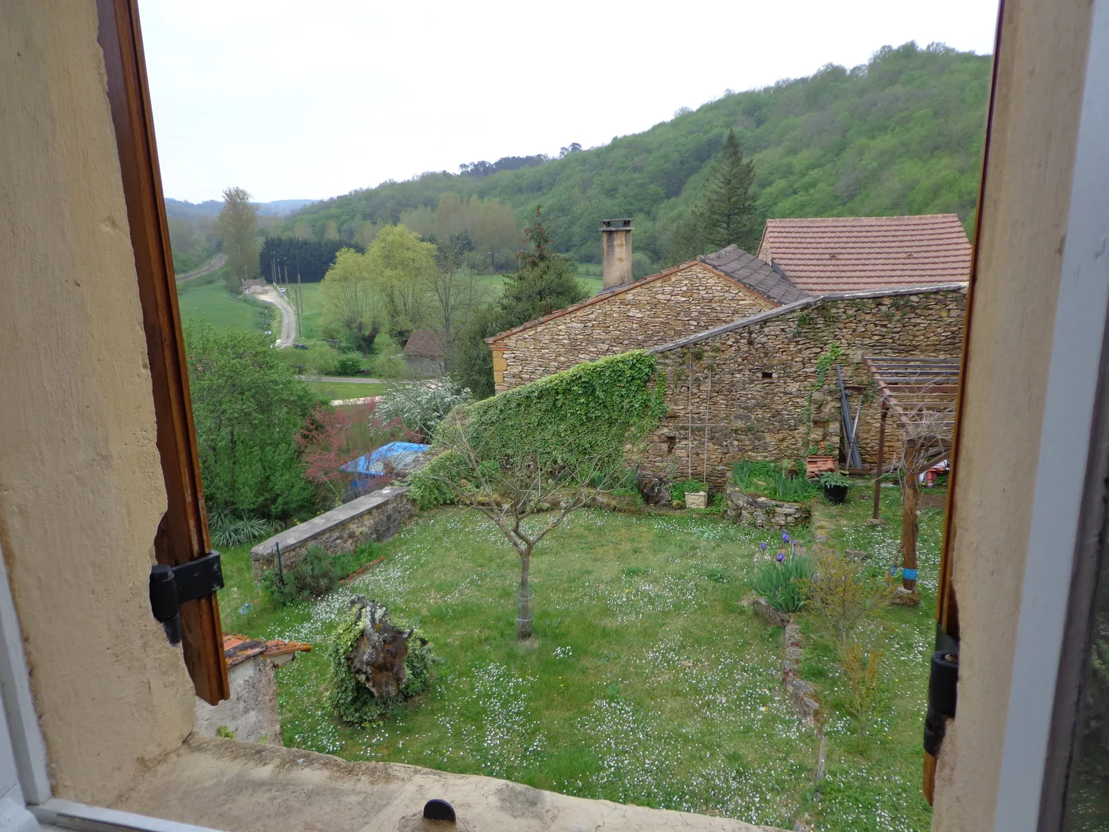 Chambre Route de la Jasse à Saint-Cernin-de-l'Herm