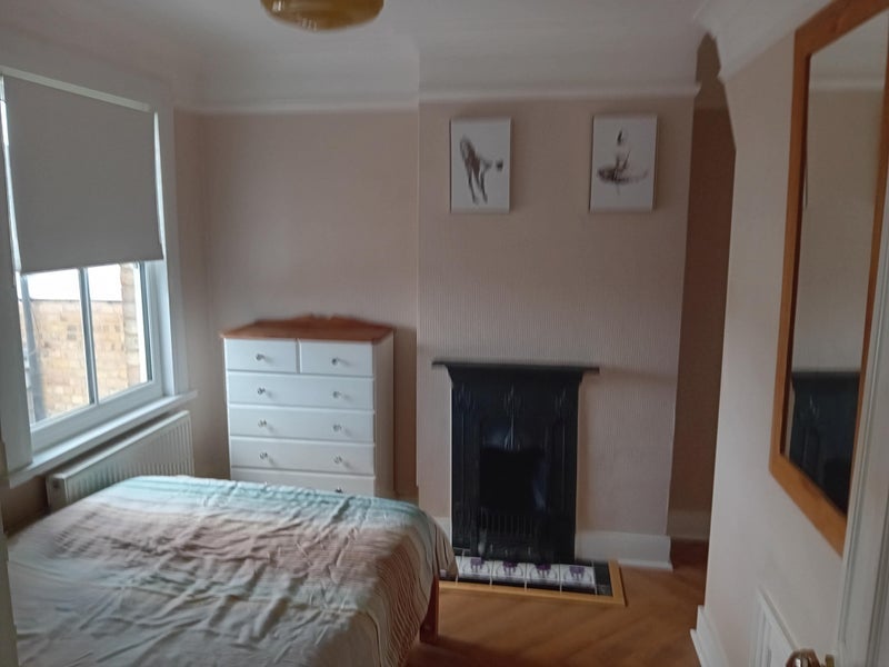 Room Sheering Mill Lane in Epping Forest