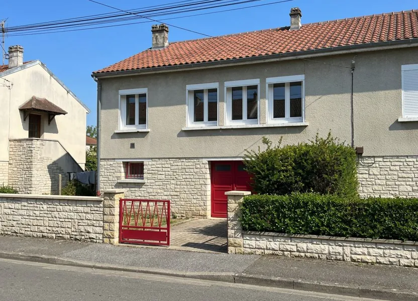 House Rue Gustave Eiffel in Coulounieix-Chamiers
