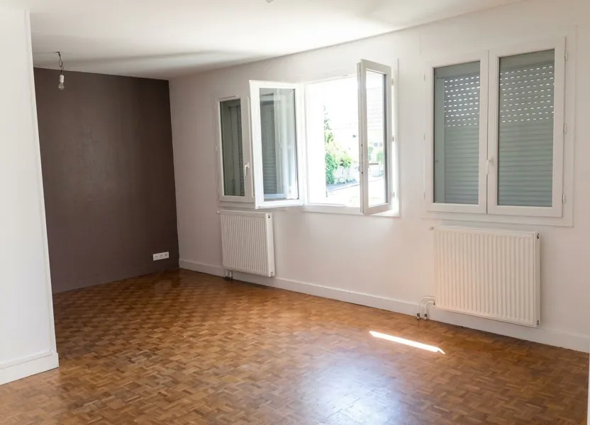 House Rue Gustave Eiffel in Coulounieix-Chamiers