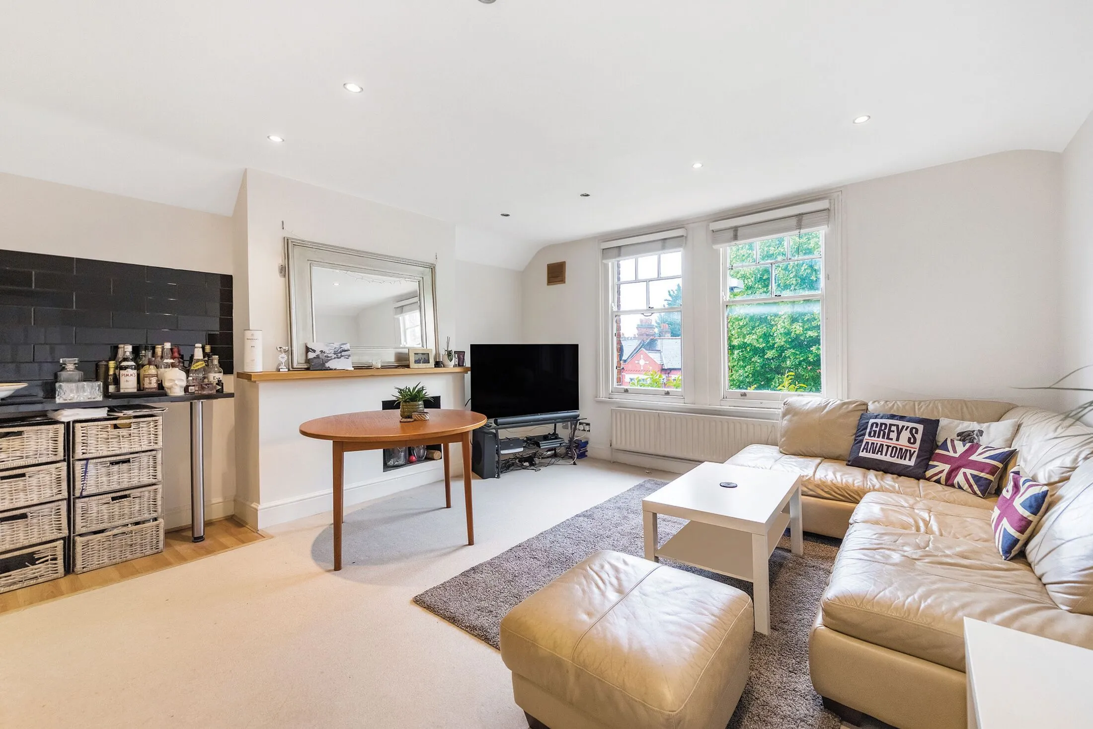 Flat Cavendish Road in Greater London