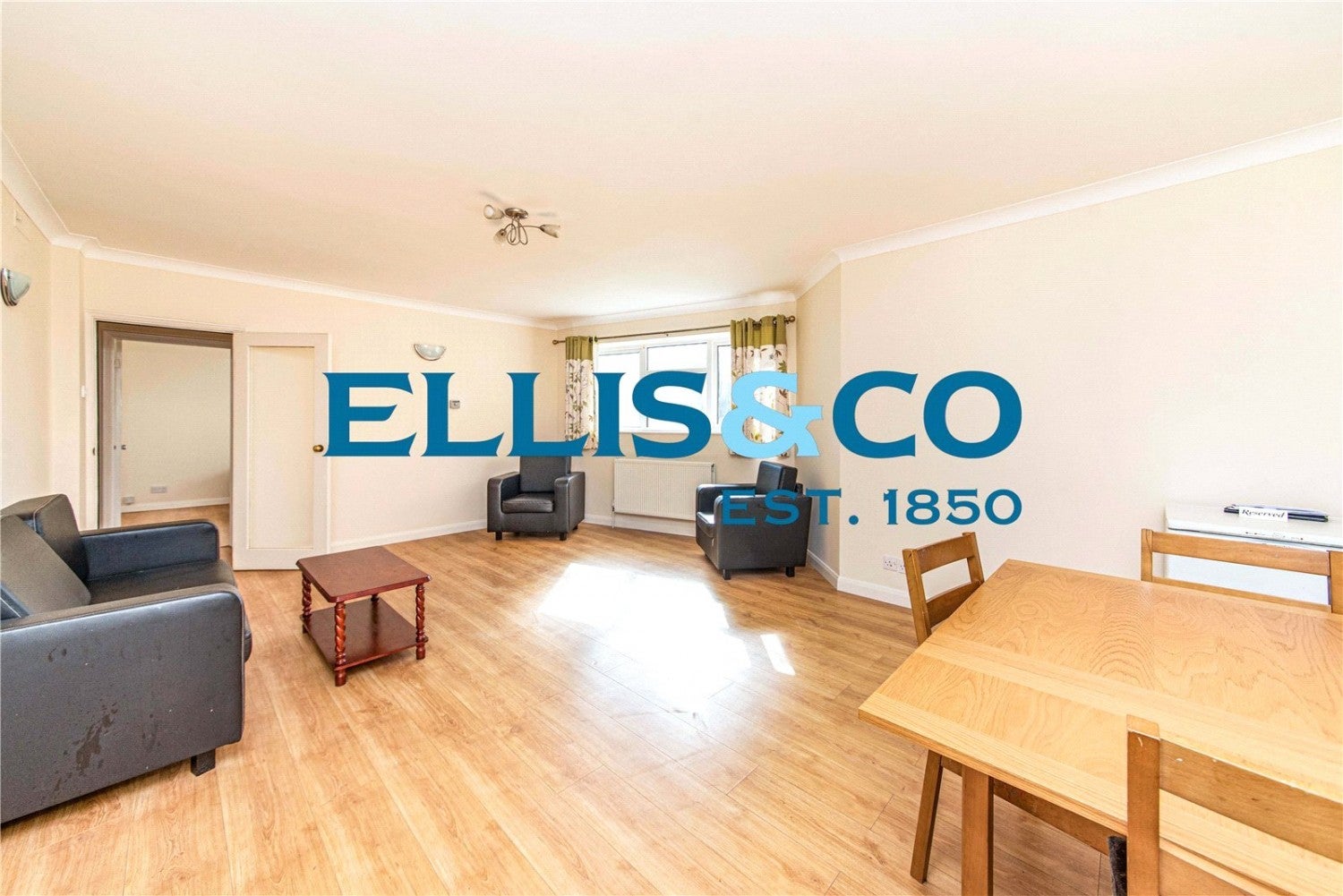 Flat Chalklands in Greater London