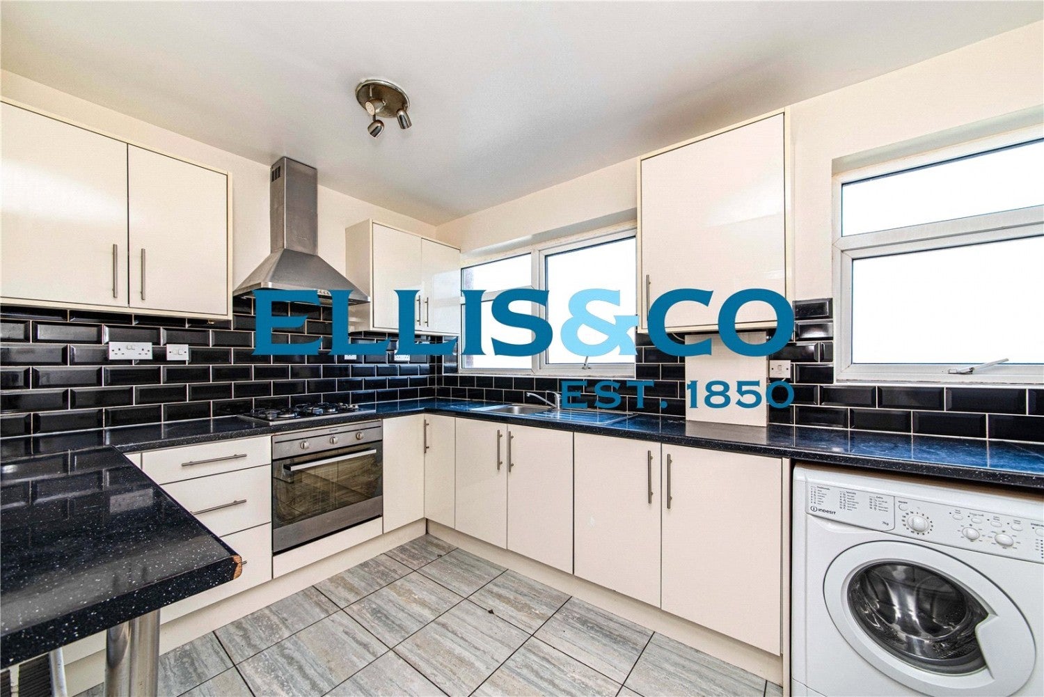 Flat Chalklands in Greater London