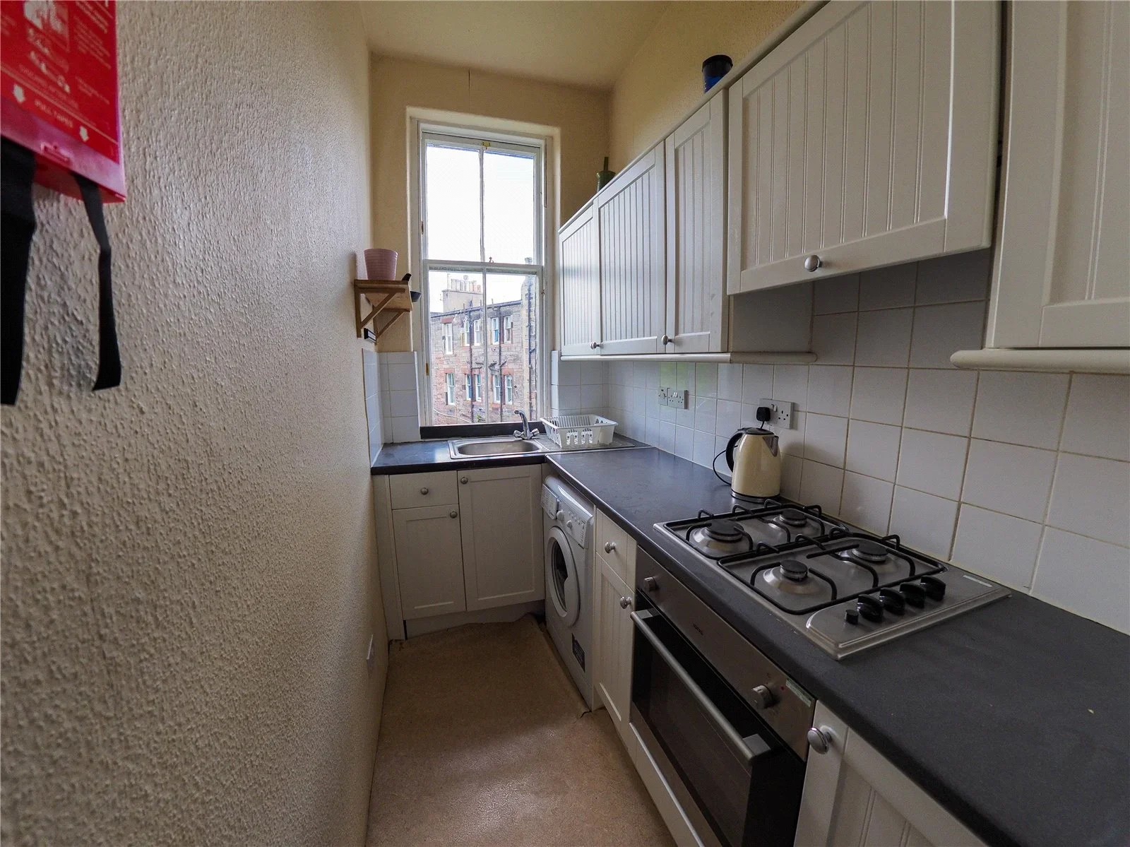 Flat Merchiston Crescent in City of Edinburgh