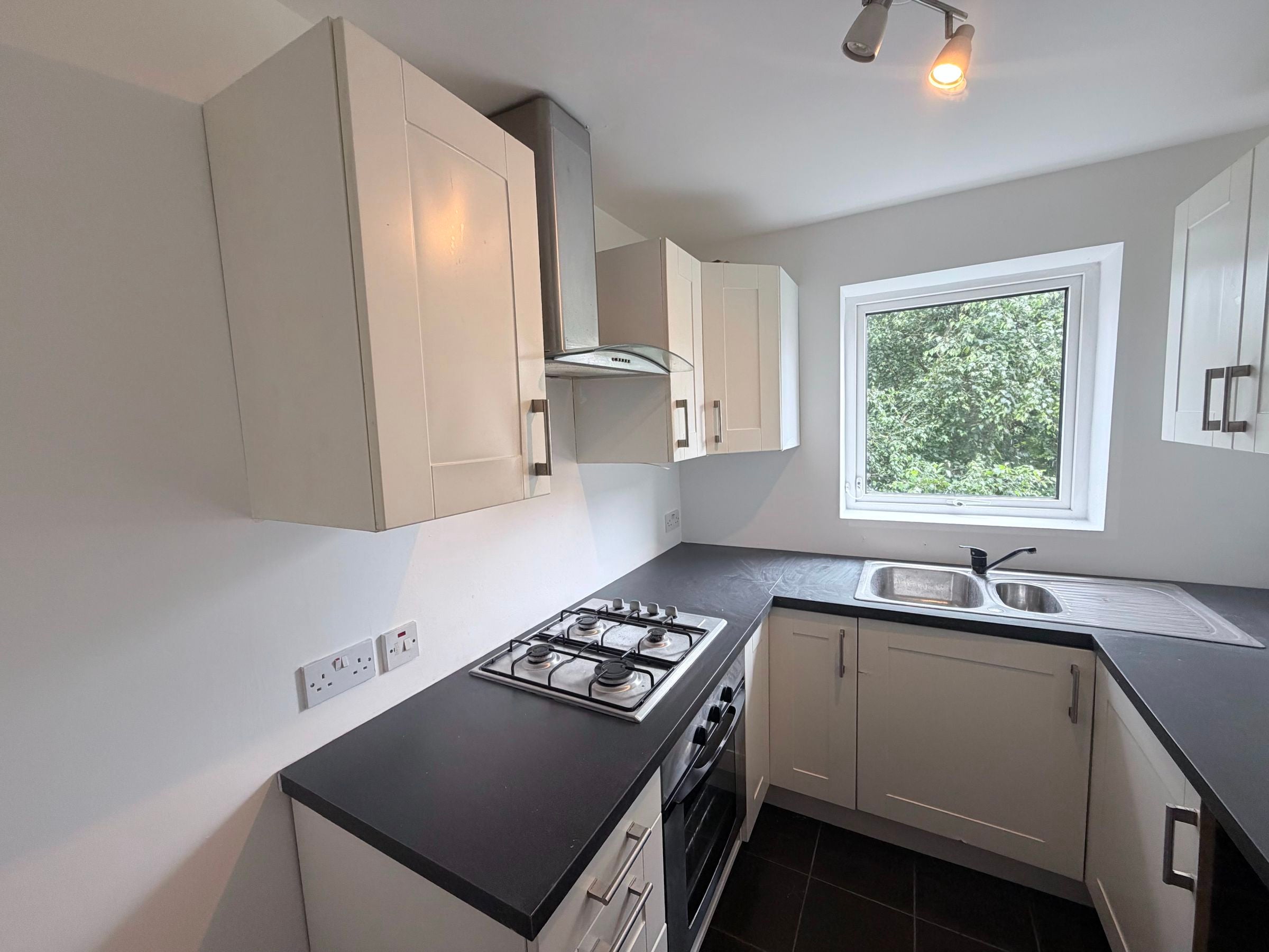 House Kirkhill Close in Doncaster