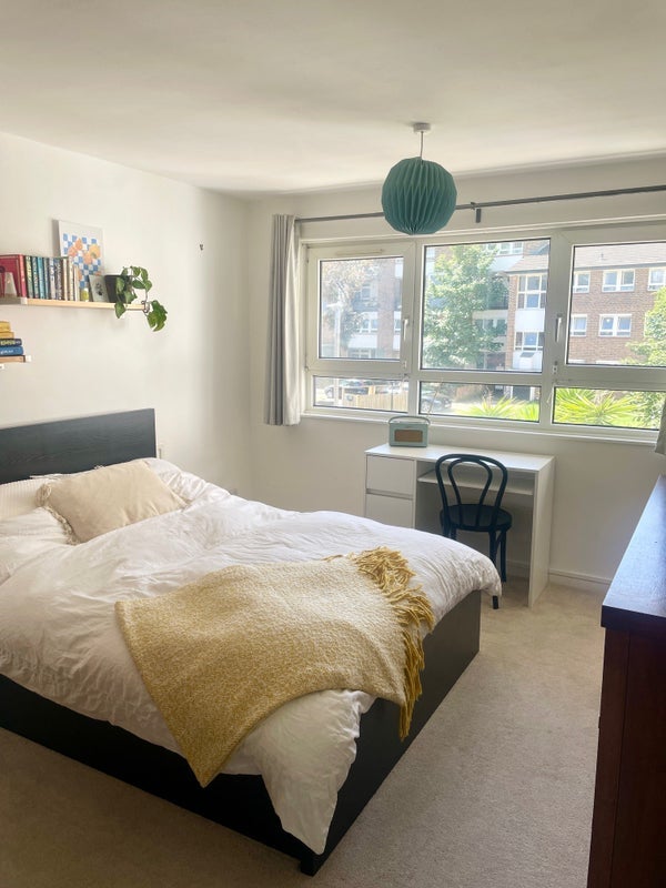 Room Stoford Close in Greater London
