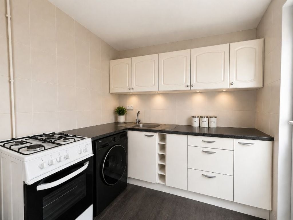 Flat Forton Road in Gosport