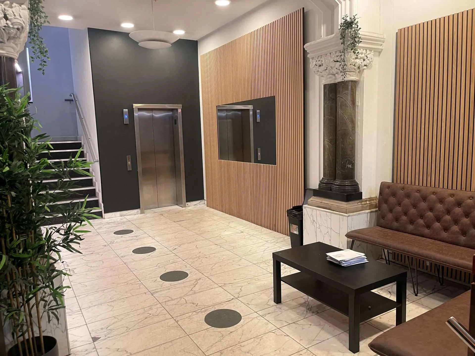 Flat Saint James Row in Sheffield