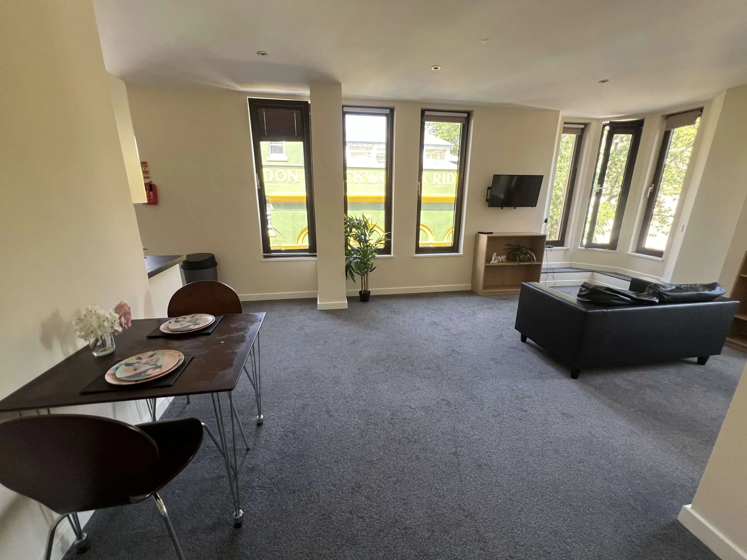 Flat Saint James Row in Sheffield