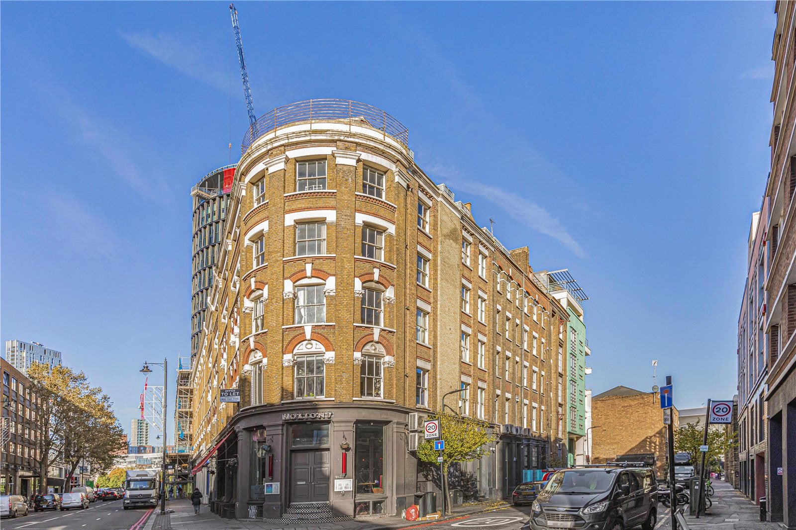 Flat Garden Walk in Greater London