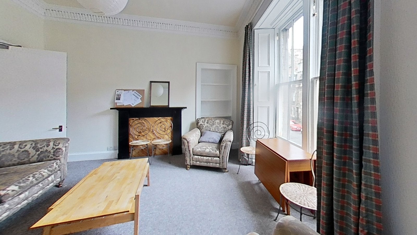 Flat Blackwood Crescent in City of Edinburgh