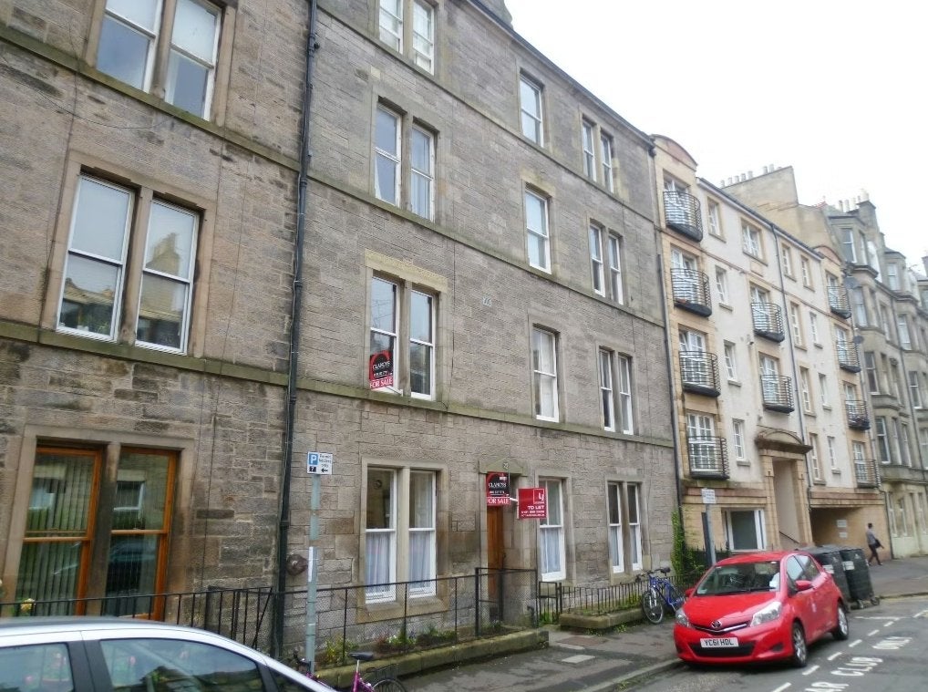 Flat Blackwood Crescent in City of Edinburgh