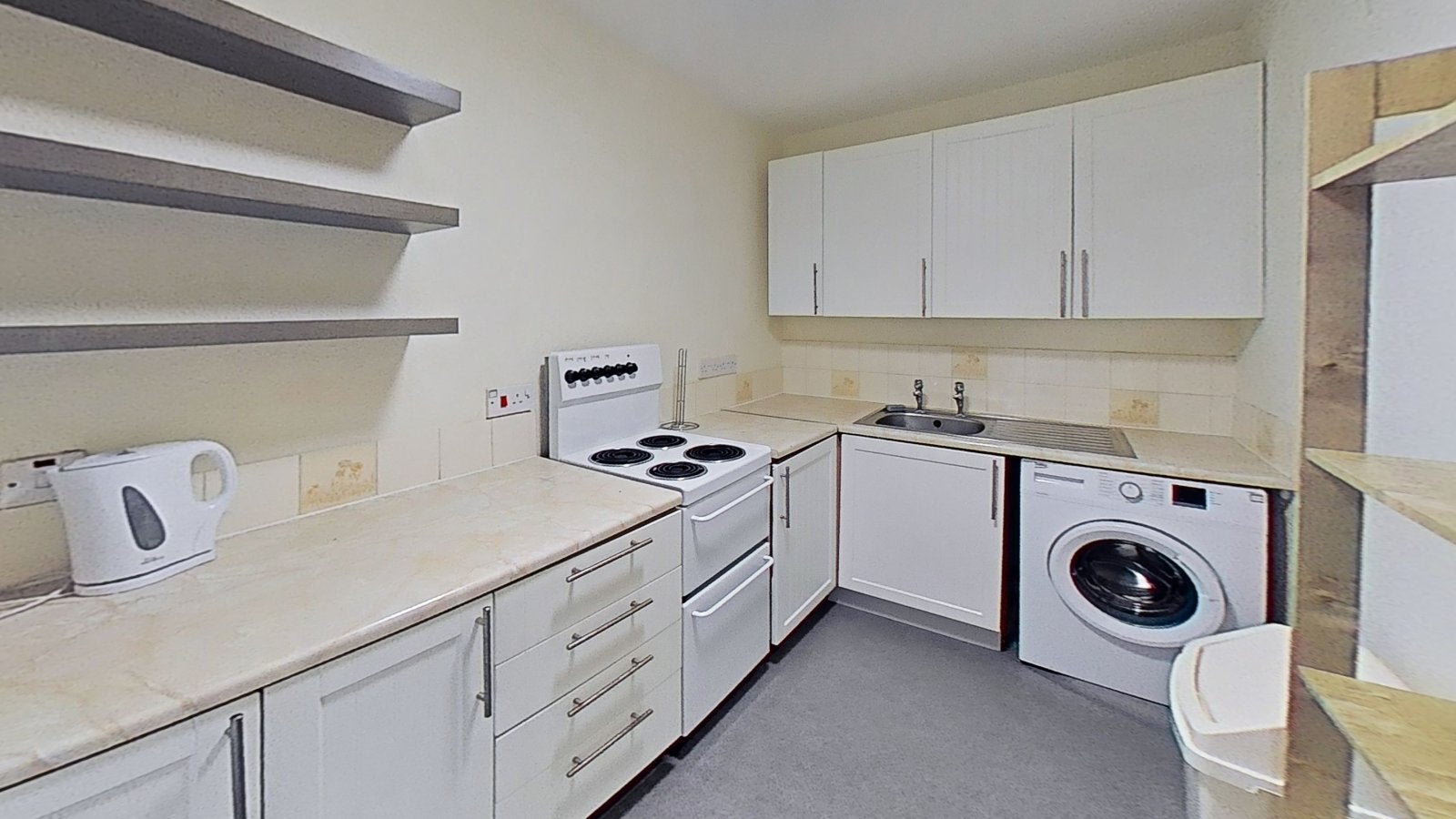 Flat Blackwood Crescent in City of Edinburgh