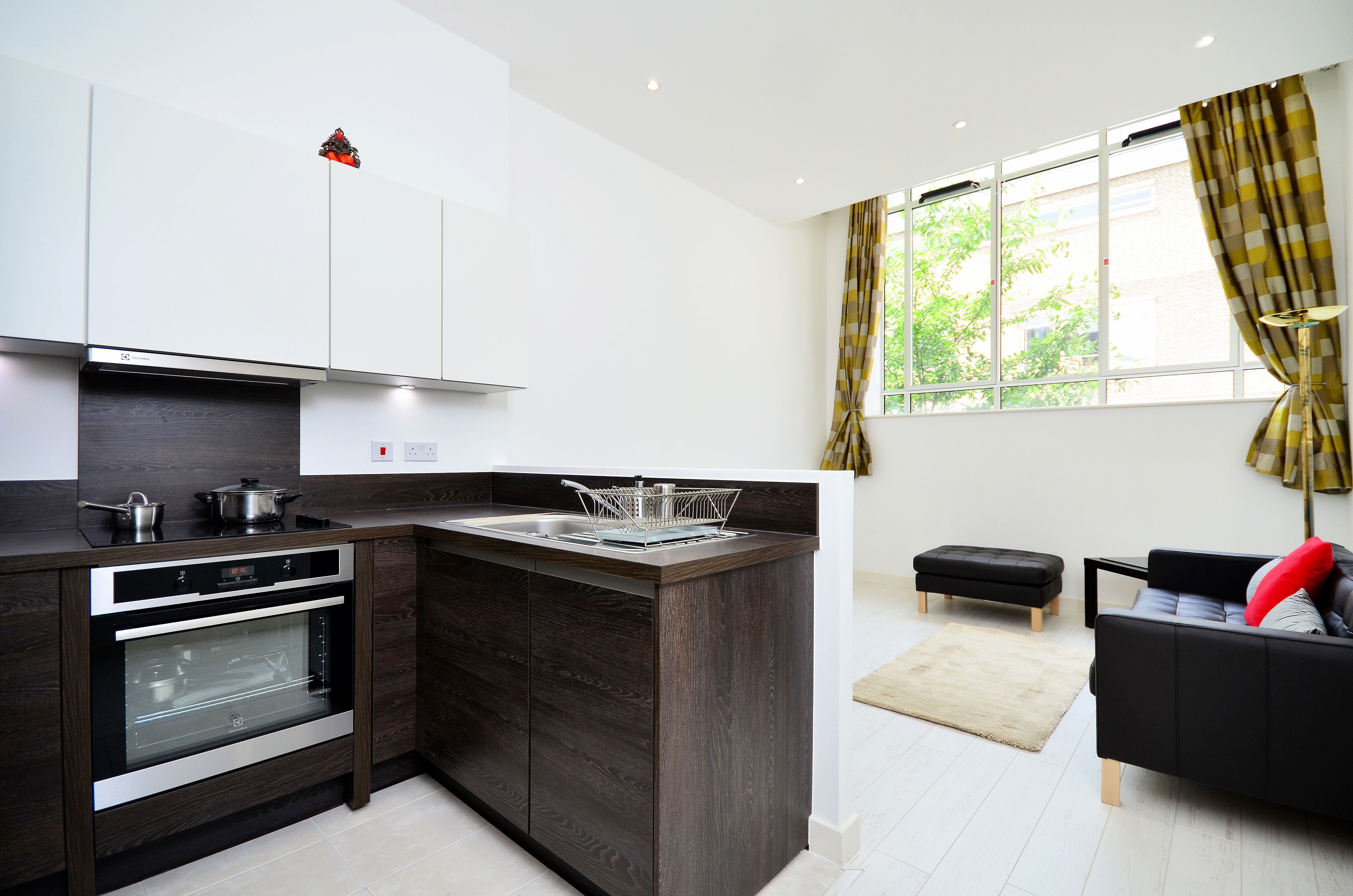 Flat Great West Road in Greater London
