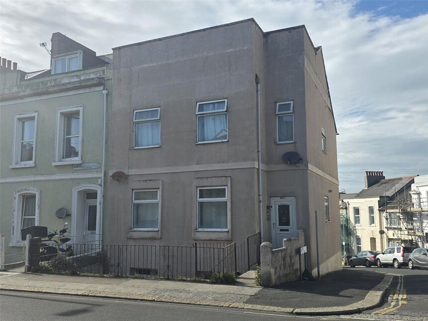 Flat North Road West in Plymouth