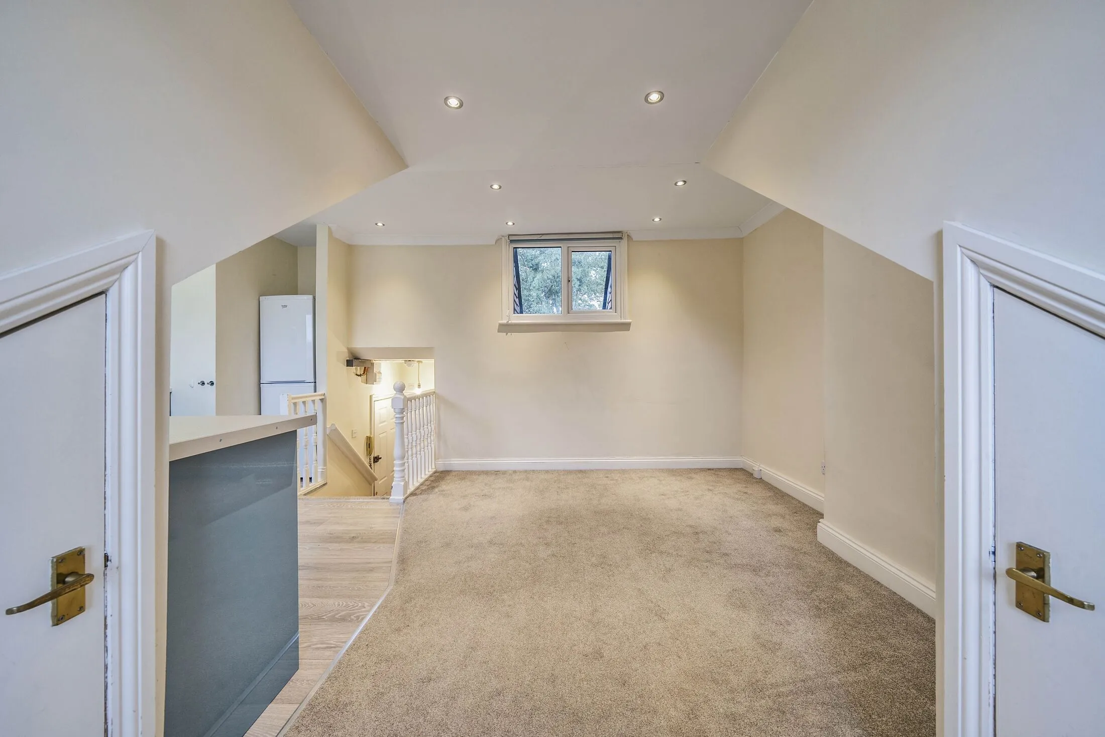 Flat Dalebury Road in Greater London