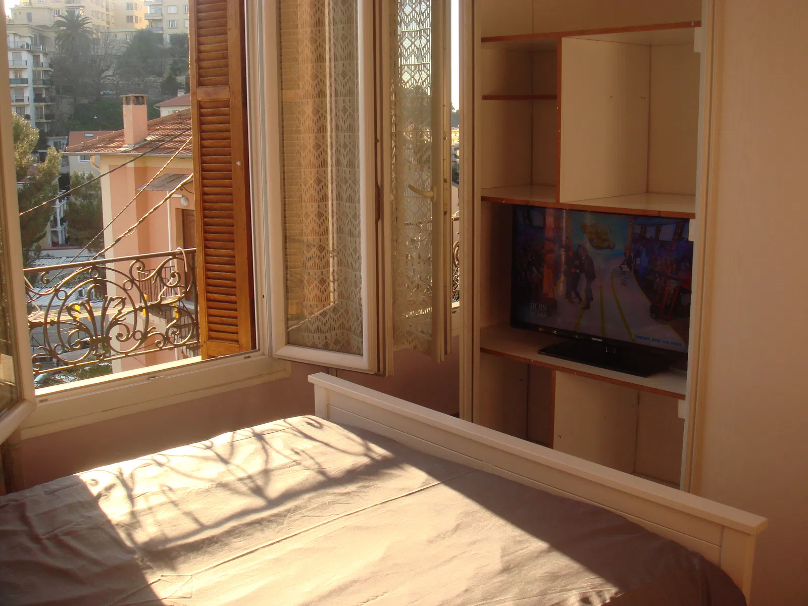Chambre Rue El Nouzah à Nice